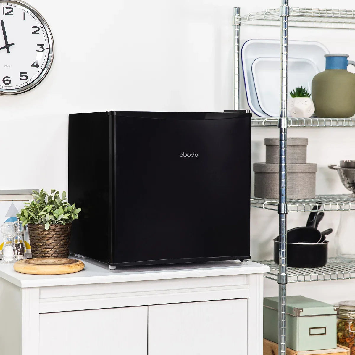 Abode ATTF0E1B 43L Compact Table Top Fridge - Black