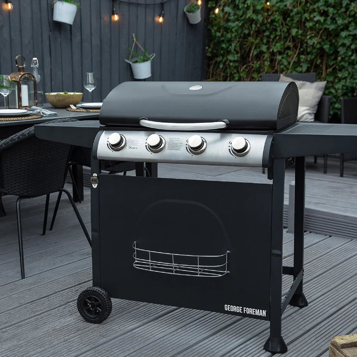 George Foreman GFGBBQ4B-N 4 Burner Gas BBQ Black