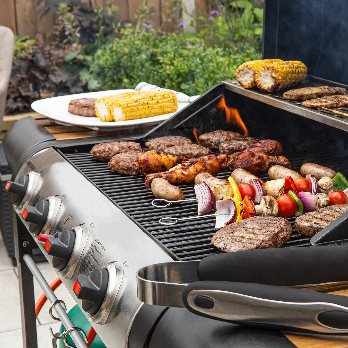 George Foreman GFGBBQ4BW 4 Burner Gas BBQ in Black & Wood