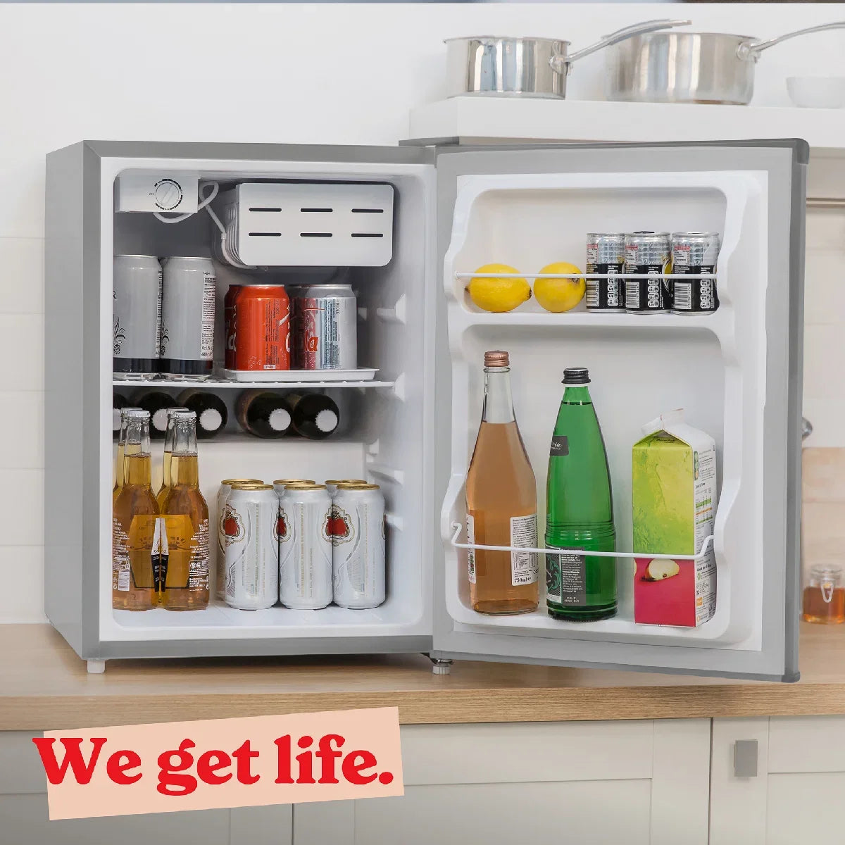 Russell Hobbs RH67TTLF0E1SS 66L Mini Fridge in Silver