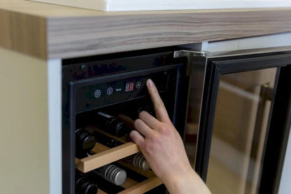 Russell Hobbs RHBI18WC1SS Stainless Steel Freestanding & Built In 18 Bottle Wine Cooler