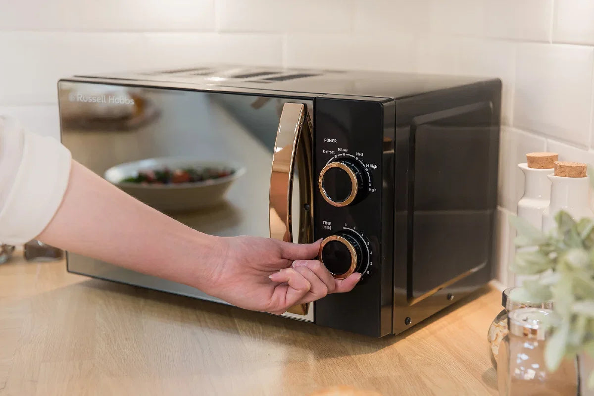 Russell Hobbs RHM1727RG 17Litre Microwave, Rose Gold