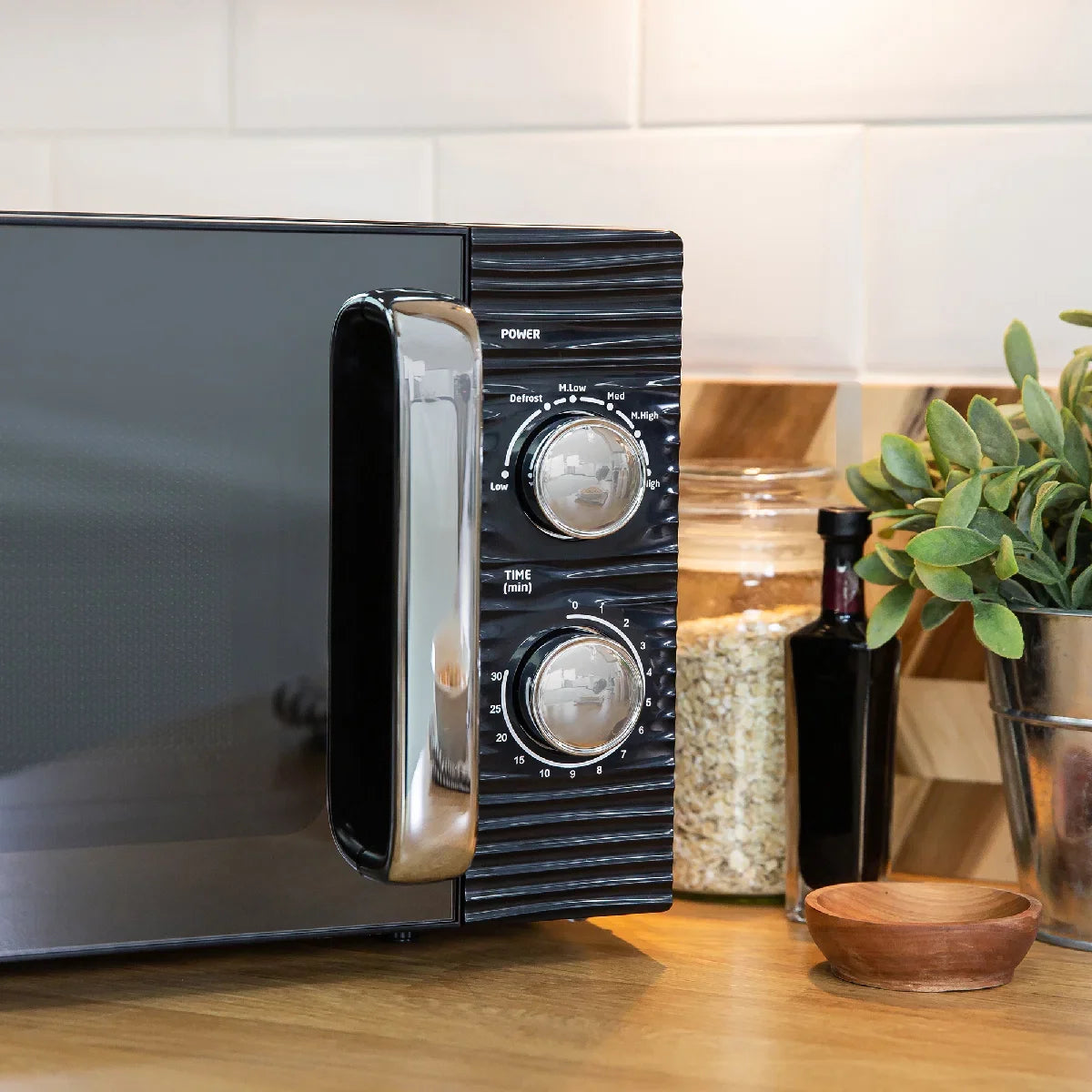 Russell Hobbs RHM1731B 17L Inspire Manual Microwave, Black