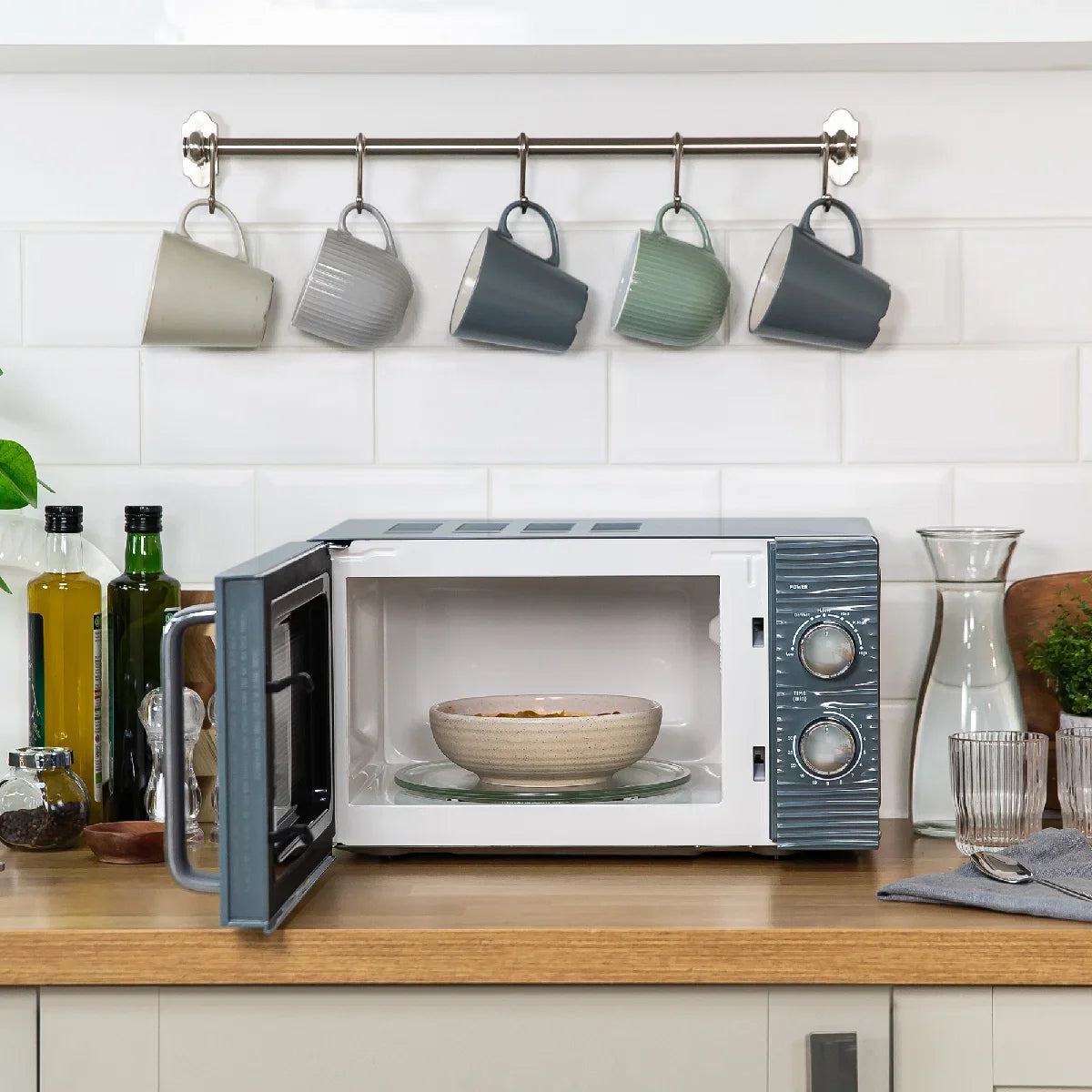 Russell Hobbs RHM1731G 17L Inspire Manual Microwave, Grey