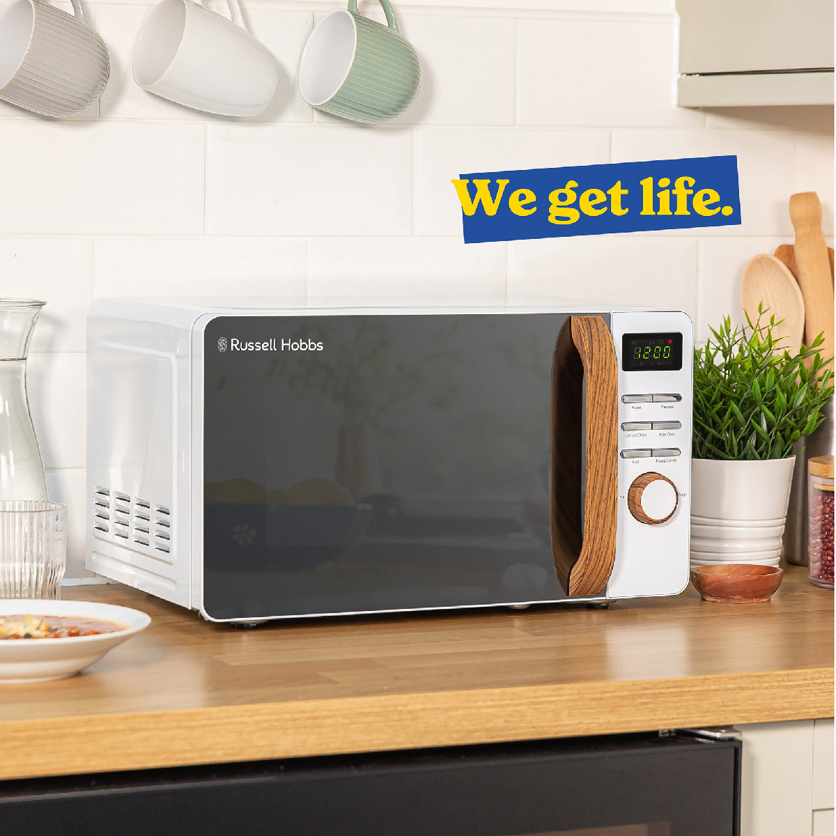 Russell Hobbs RHMD714-MN Scandi Compact Digital Microwave 17L, White
