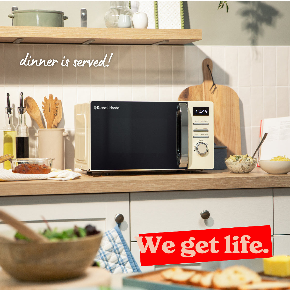 Russell Hobbs RHMD818C, 20L Digital Microwave in Cream