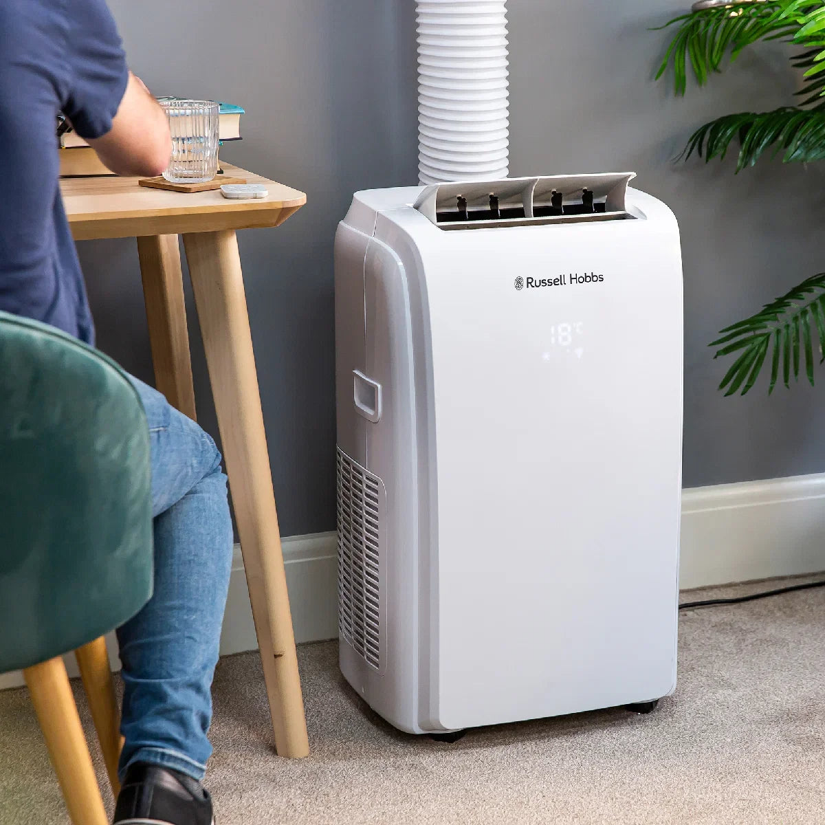 Russell Hobbs RHPAC4002 9000BTU Portable Air Conditioner and Dehumidifier