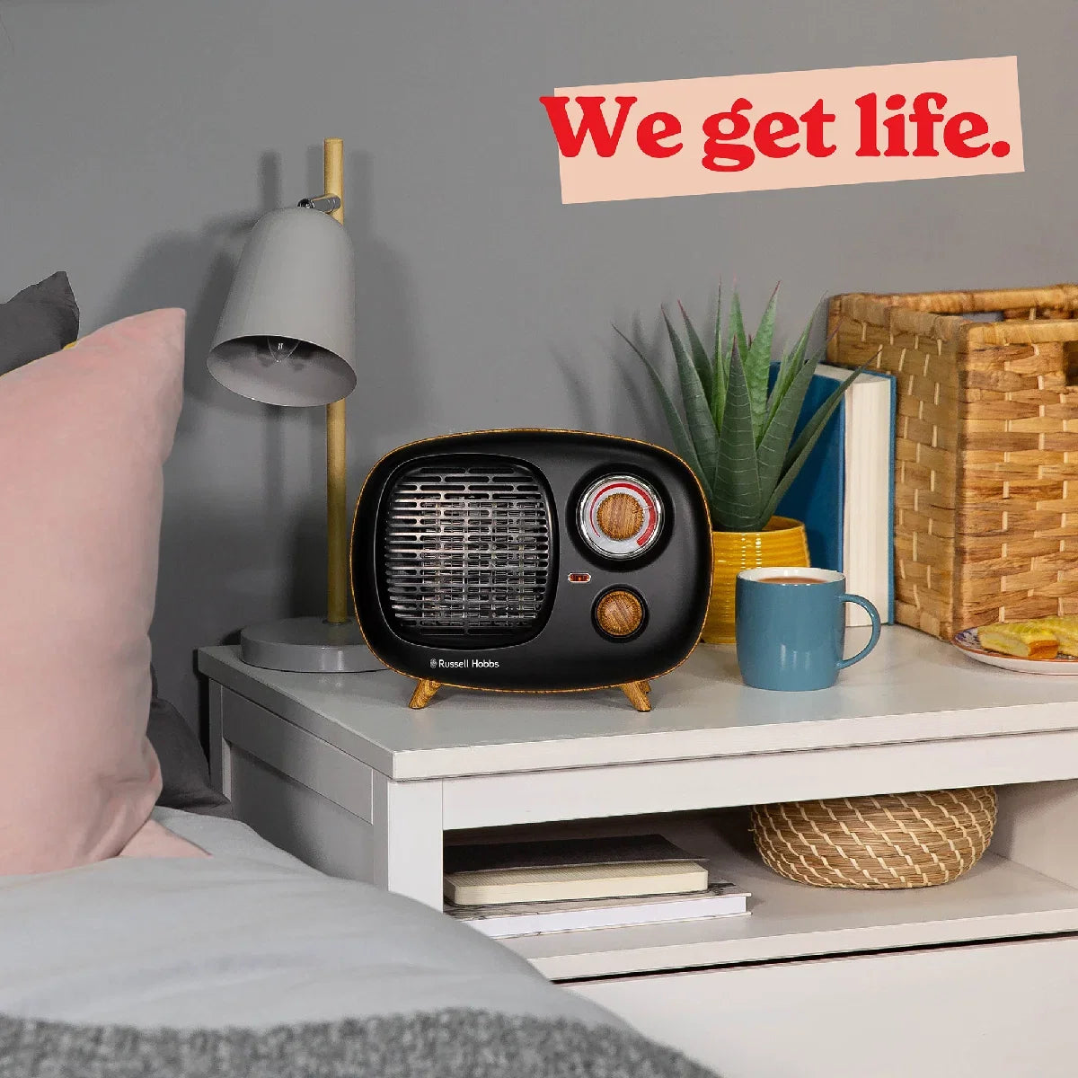 Russell Hobbs RHRETPTC2001WDB Scandi, Retro Ceramic Heater in Black & Wood