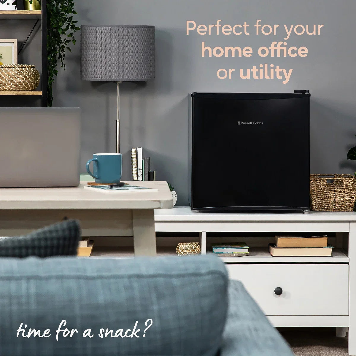 Russell Hobbs RHTTF0E1B Black, 43L Table Top Fridge