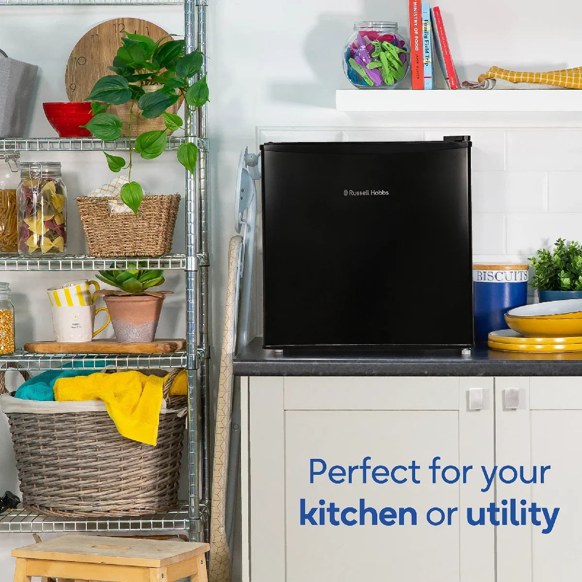 Russell Hobbs RHTTFZ0E1B 31L Table Top Freezer in Black