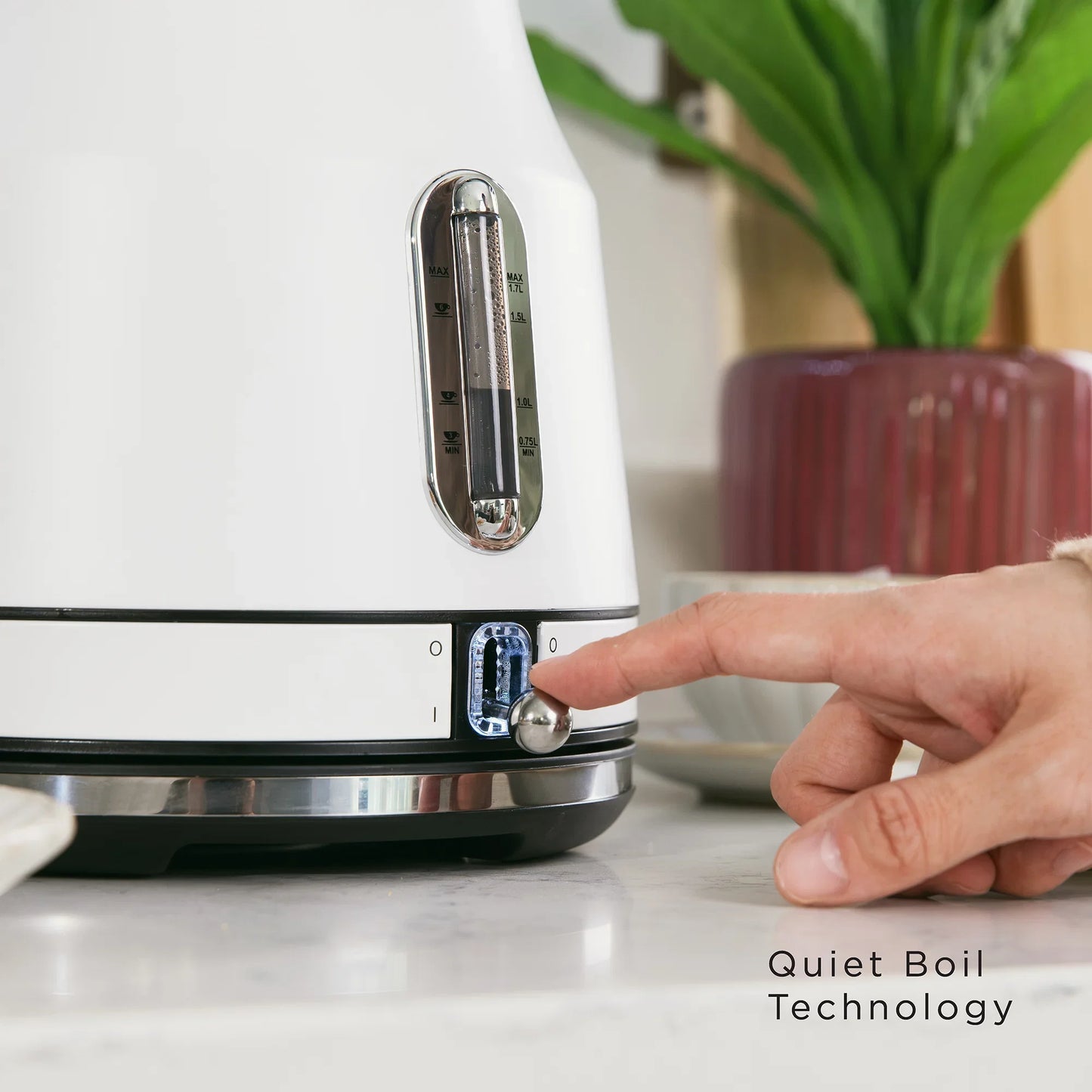 Rangemaster RMCLDK301WH Classic Kettle in Matt White