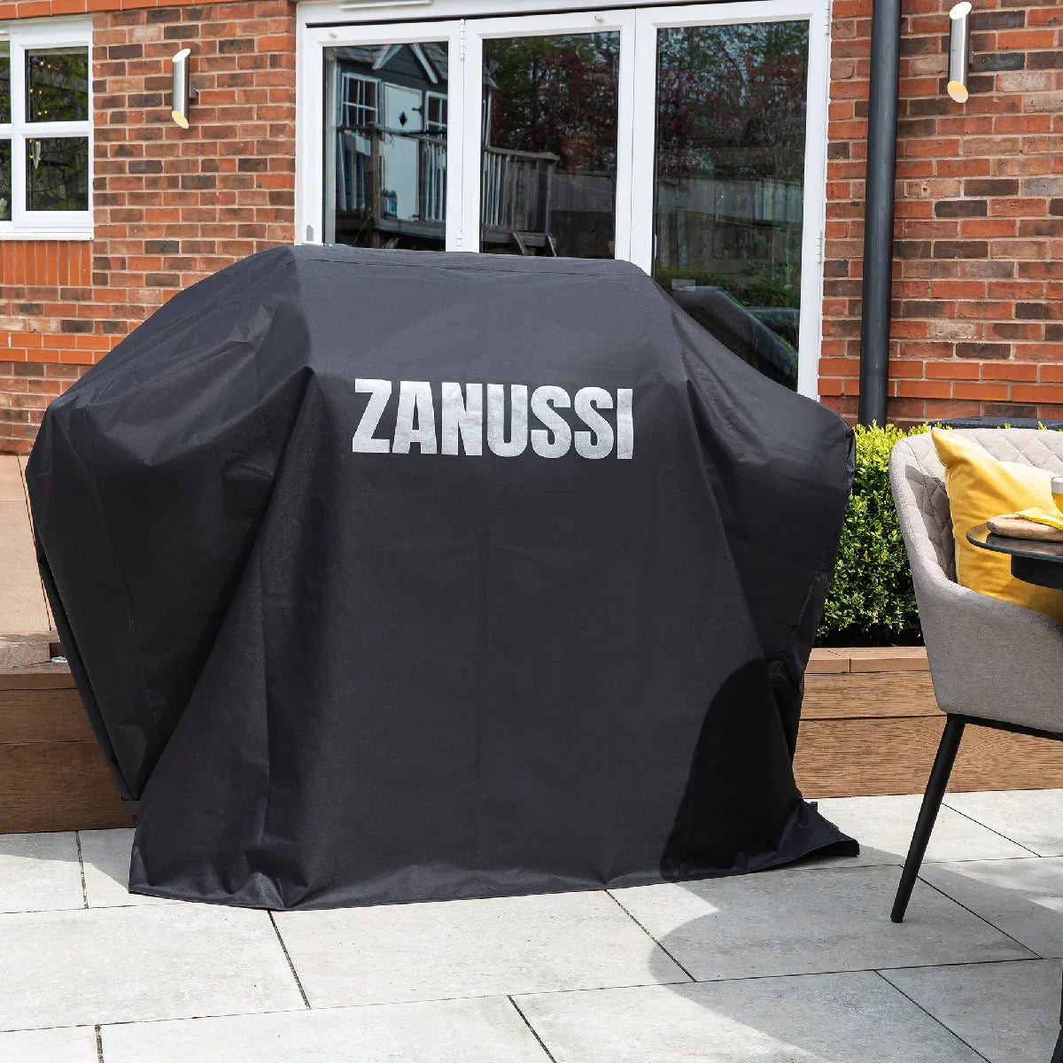Zanussi ZGBBQ3B01-C 3-Burner Gas BBQ with Side Burner and Cover in Black and Stainless Steel